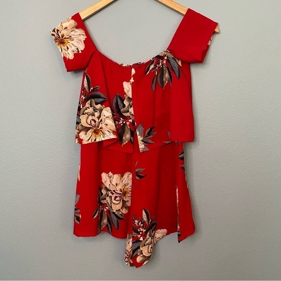 NWT Missguided Red Floral Off Shoulder Romper Jumpsuit Size 2 - Picture 2 of 7